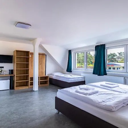 Trhovky Hotel *