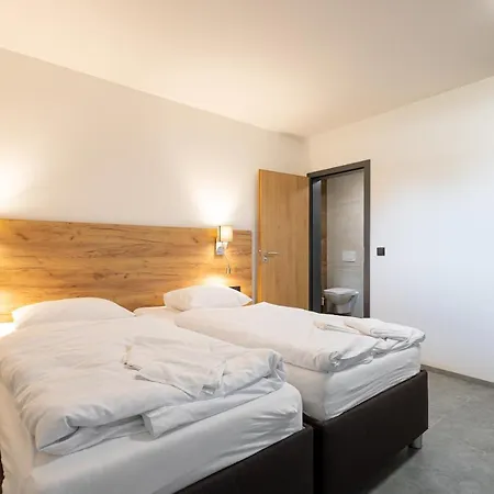 Trhovky Hotel *