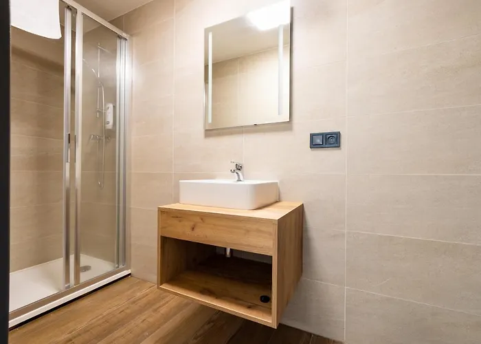 Trhovky Hotell *