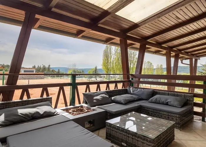 Trhovky Hotell