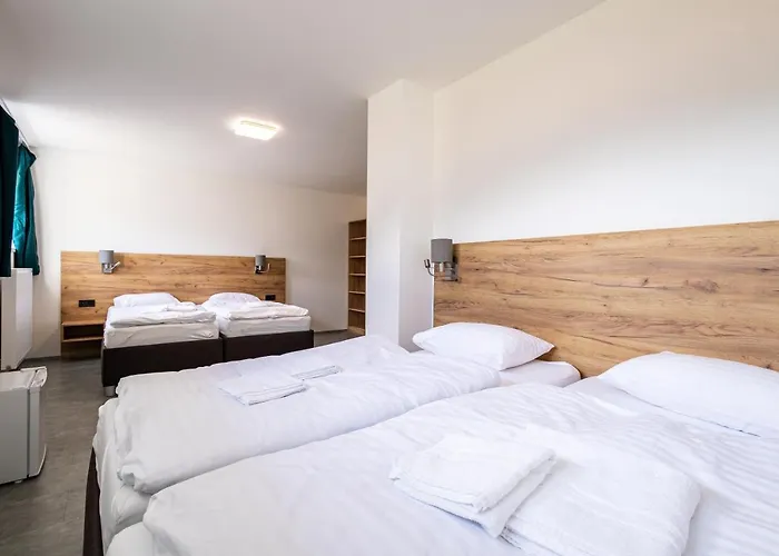 Trhovky Hotell Orlík